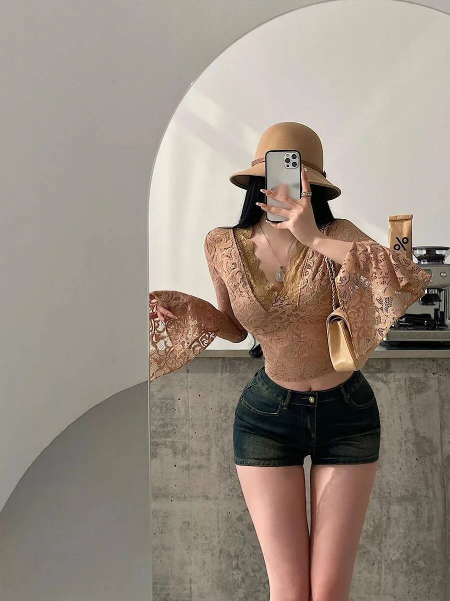 Kore Manga Seksi Kız Dar Streç - Street Fashion Korean Girl incelemesi ve fiyatı