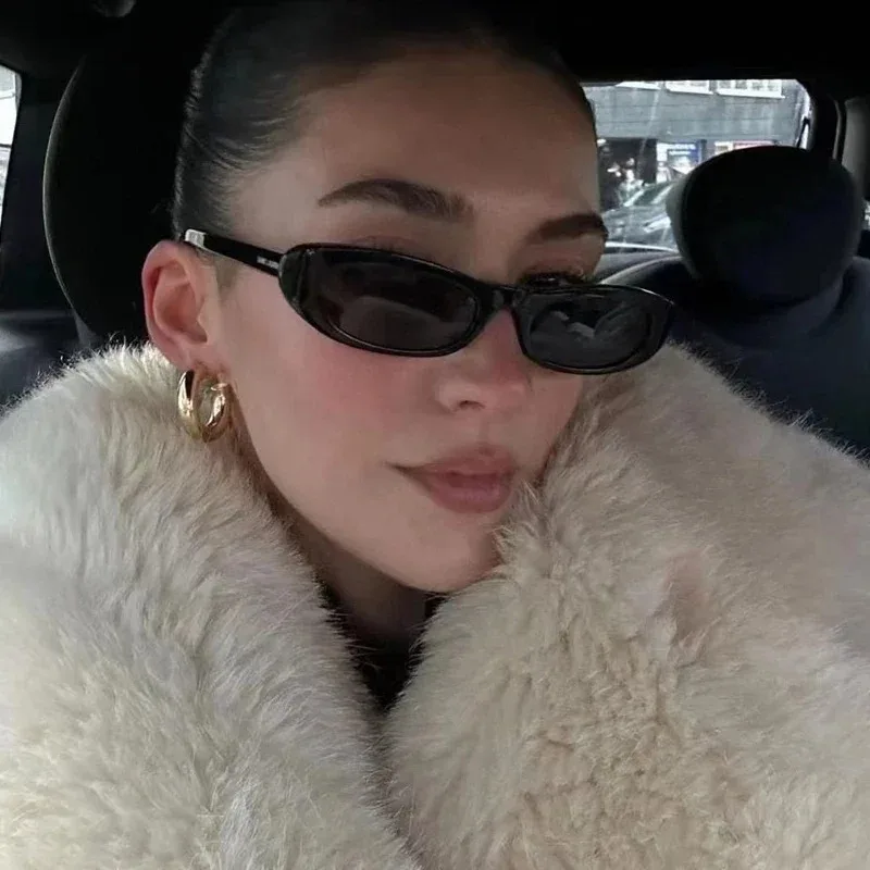 Yeni Retro Oval Çerçeveli Güne - Street Fashion Shoot incelemesi ve fiyatı
